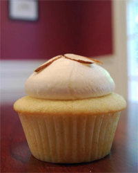 Blonde Bombshell Cupcake